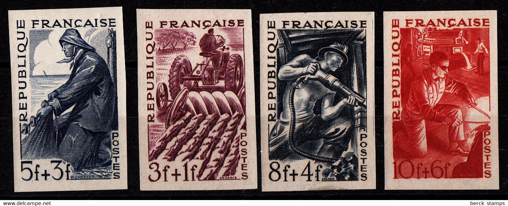 FRANCE - N° 823/826** - Série Des Métiers - Non Dentelée - Agriculture - Mineur - Marin Pêcheur - Métallurgiste. - 1941-1950