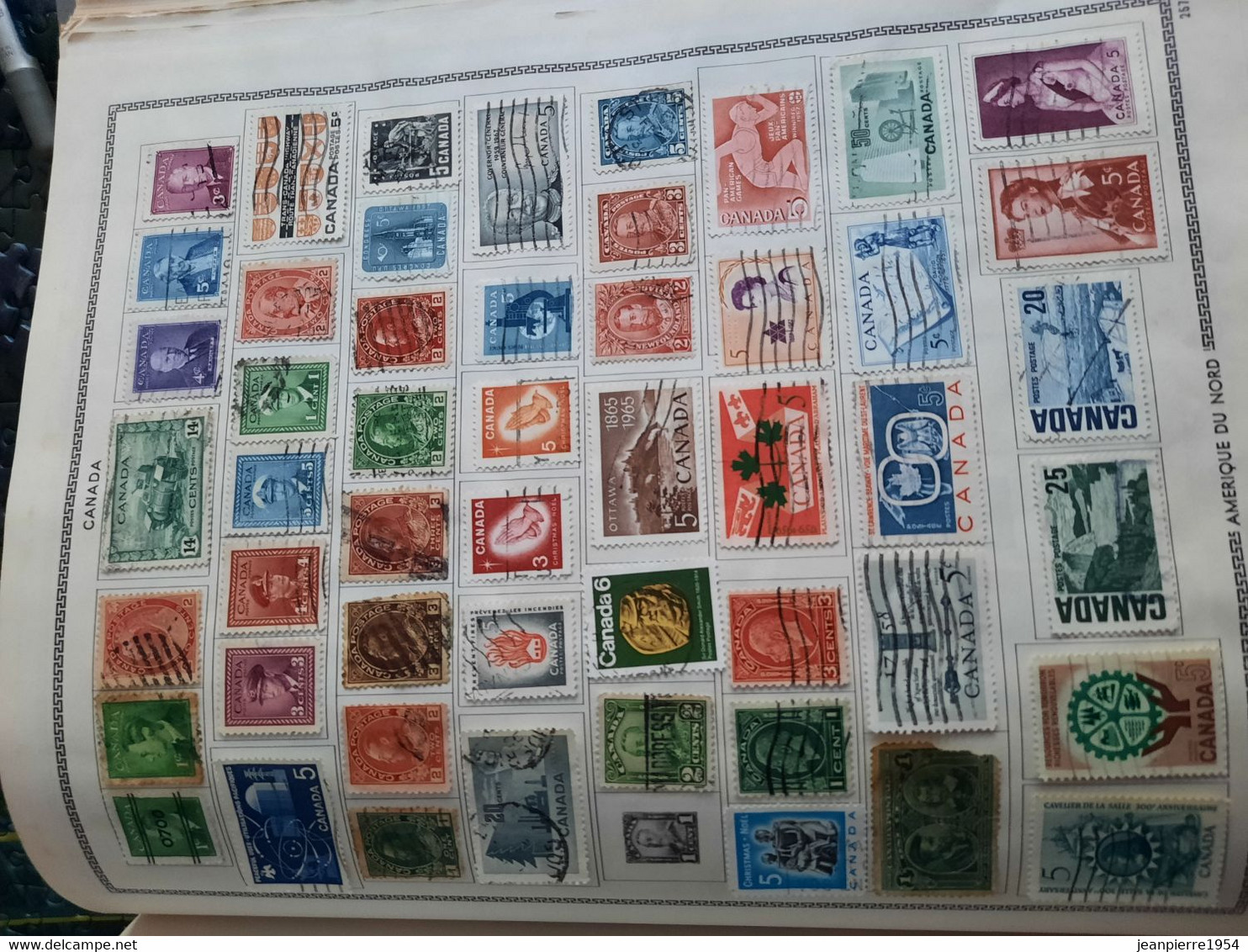 album de timbres du monde obliteres sur feuille avec des timbres des colonies française