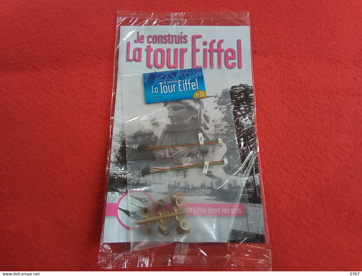 " Je Construis La Tour Eiffel " Numéro 10 /100 Plus Pieces De La Maquette 1,20m Metal Lumineuse (bazarcollect28) - Unclassified