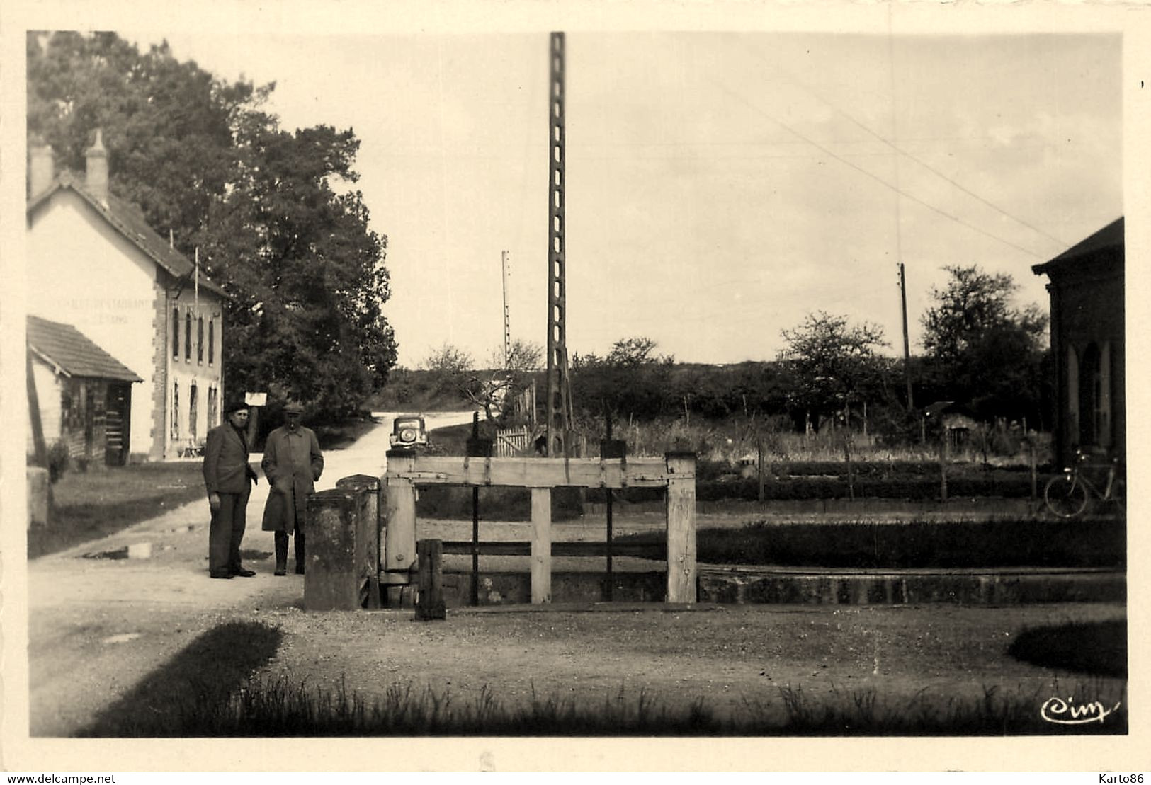 Argent * Route Et étang Du Puits * L'écluse Et Le Restaurant - Argent-sur-Sauldre