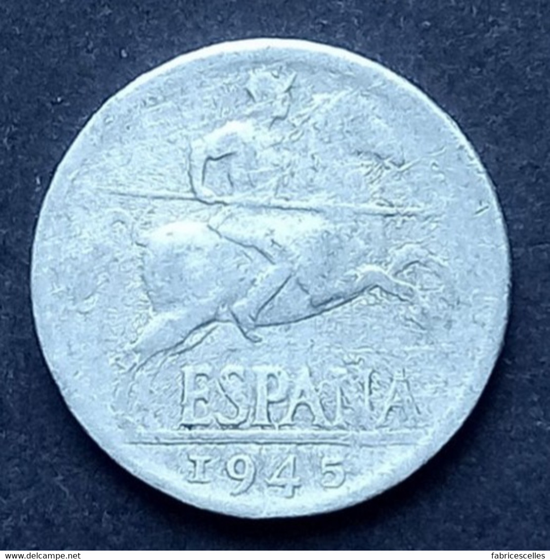 Espagne - Pièce De 10 Centimos 1945 (Gouvernement Nationaliste) - 10 Centimos