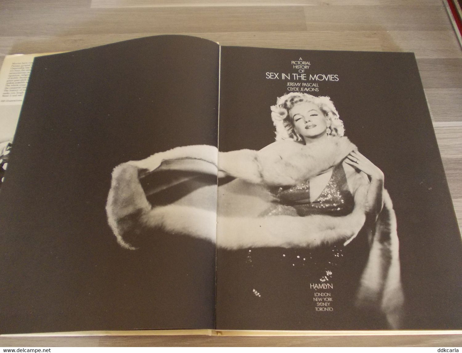 Boek - Pictorial History Of SEX IN THE MOVIES - Jeremy Pascall - Cultura