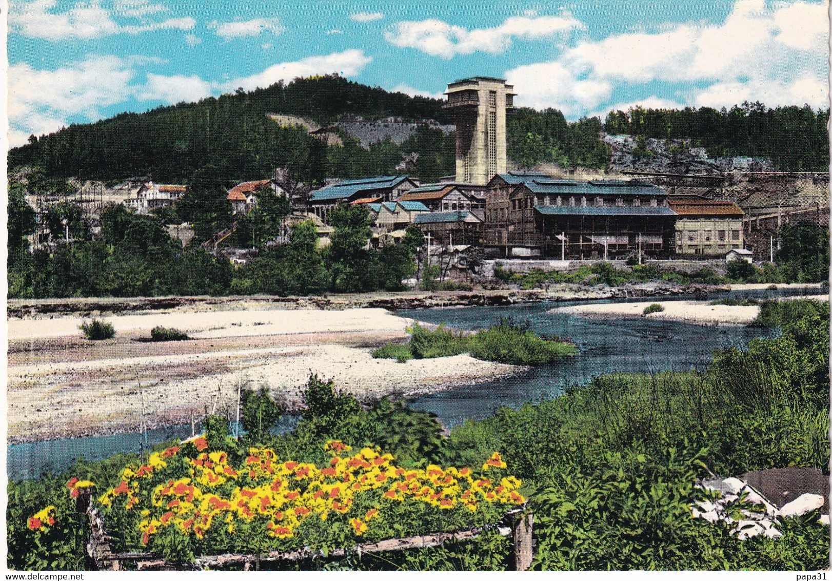 ALES (Gard) L'ancien Et Le Nouveau Puits De Mine De La Royale Près Du Gardon - Alès