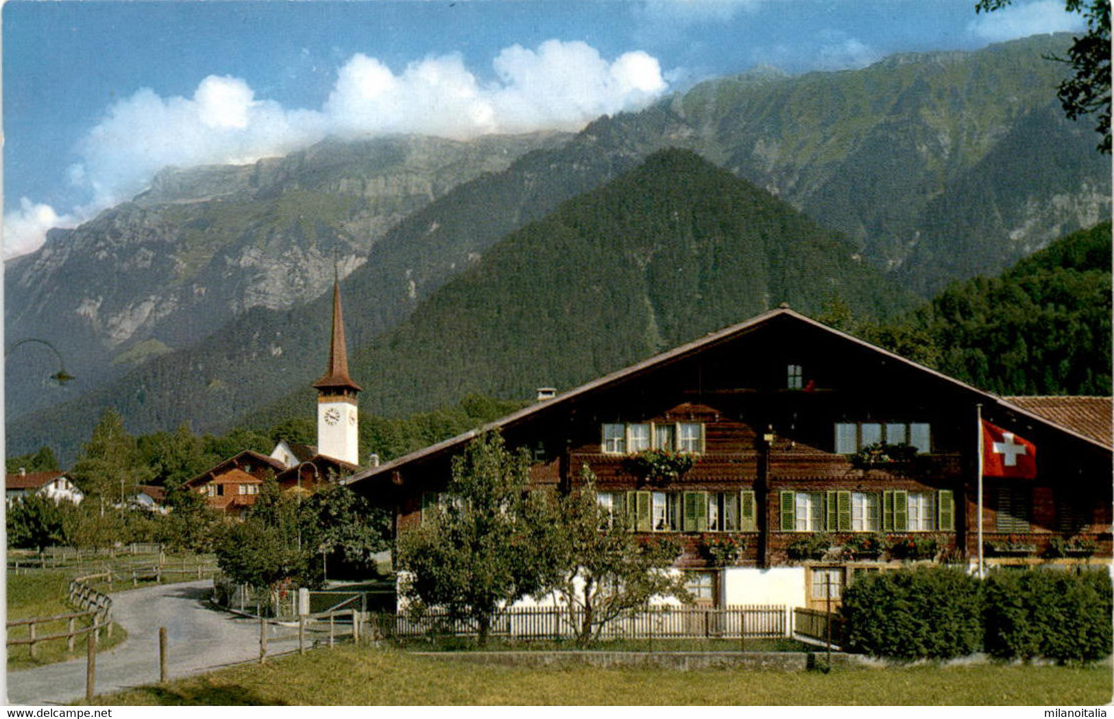 Bönigen - Dorfpartie Mit Kirche (8765) - Bönigen