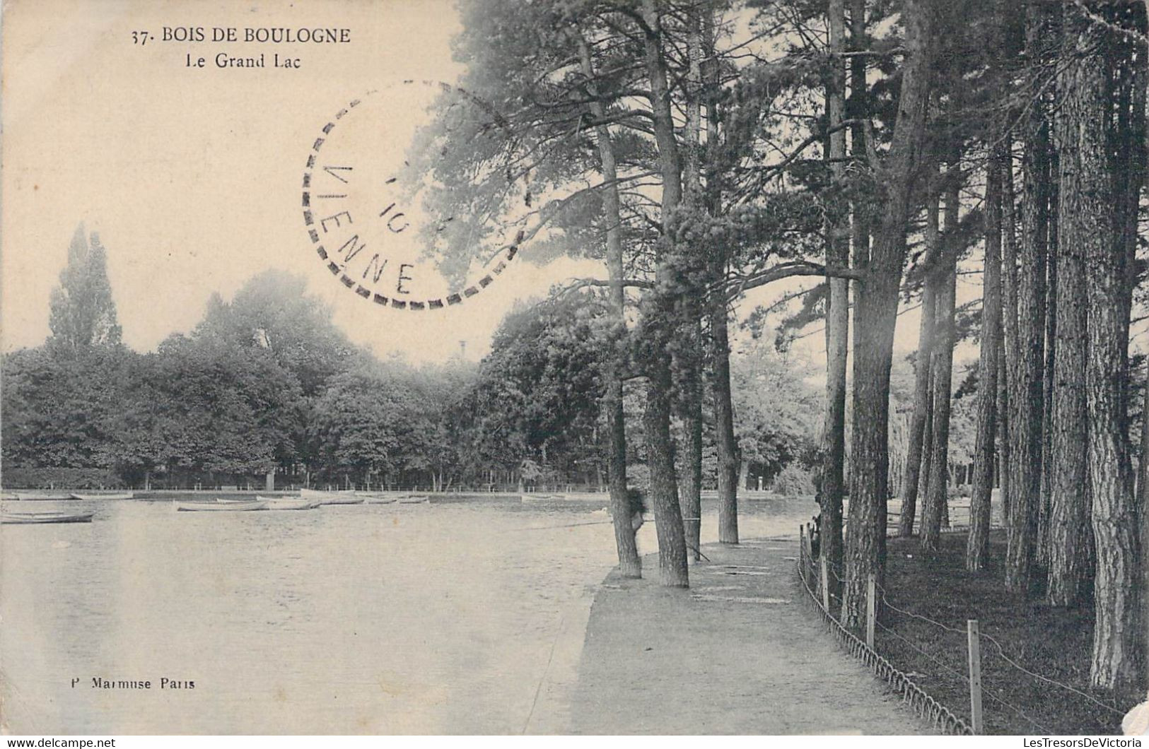 CPA - PARIS - Bois De Boulogne - Le Grand Lac - Barques - - Parks, Gardens