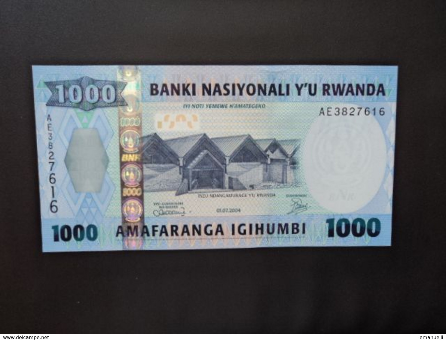 RWANDA * : 1000 FRANCS   1.7.2004    P 31a       Presque NEUF ** - Rwanda
