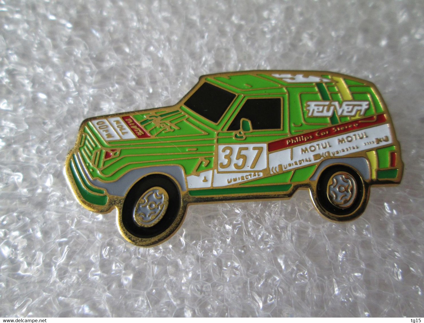 PIN'S    TOYOTA  LAND CRUISER FEU VERT   RALLYE PARIS DAKAR 1991  Logo Motiv - Toyota