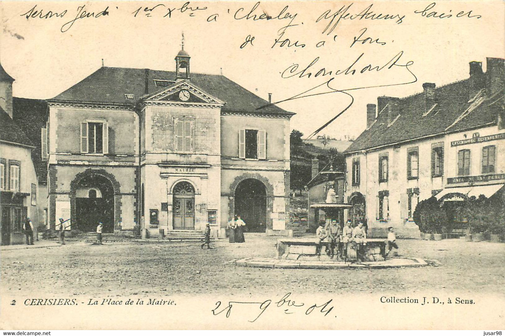 010722 YONNE 89 CERISIERS La Place De La Mairie Fontaine Enfants - Cerisiers