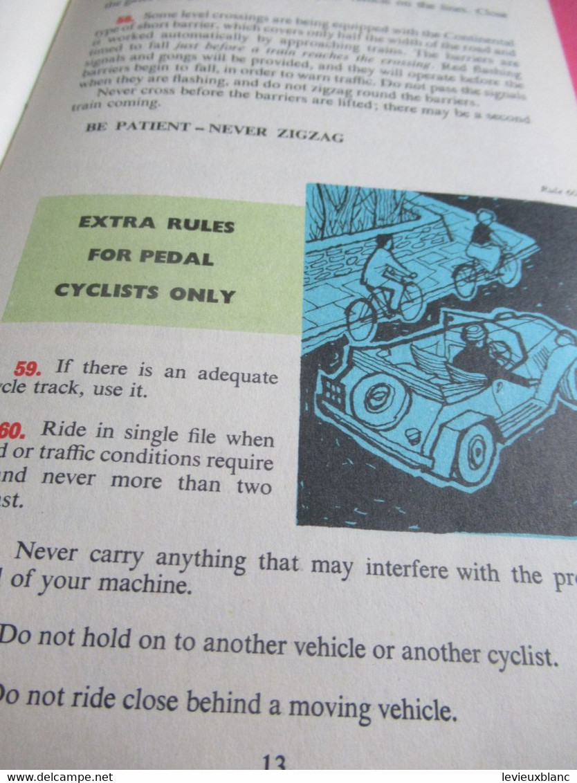 The Highway Code/ Including Motorway rules/ Her Majesty's Stationery Office/Ministry of transport/ 1966            AC180