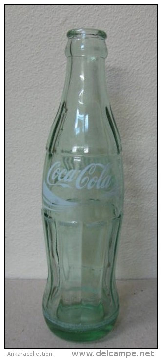 AC - COCA COLA EMPTY GLASS BOTTLE # 3 FROM TURKEY - Bouteilles