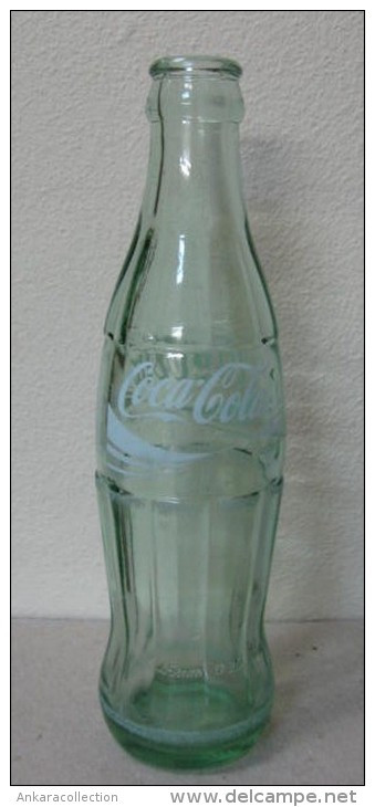 AC - COCA COLA EMPTY GLASS BOTTLE # 3 FROM TURKEY - Flessen