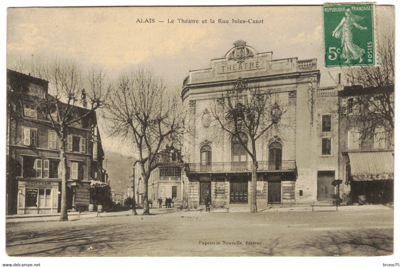 30 - ALAIS (Alès) - Le Théâtre Et La Rue Jules-Cazot - 1911 - Alès