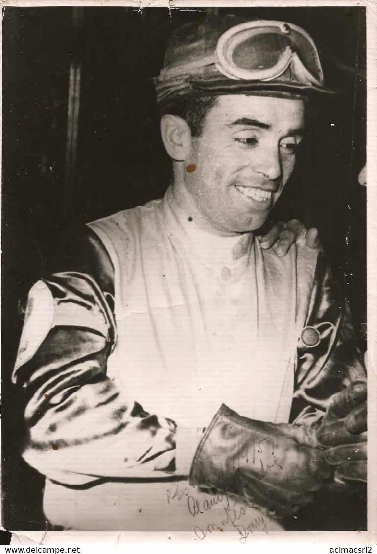 2484 - CAR RACING / DANY SAAVEDRA Pilot ?? Unidentified With Autograph Hand Signed Dedicace - BIG Photo 24x16cm 1959 - Foto Dedicate