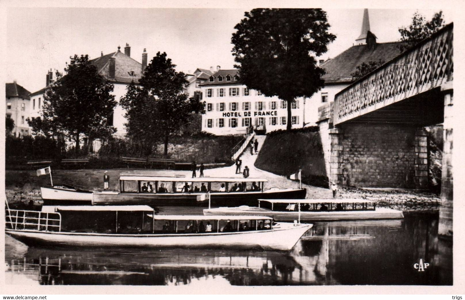 Villers Le Lac - L'Embarcadère De L'Hôtel De France Et Ses Canots Pour Le Saut Du Doubs - Pontarlier