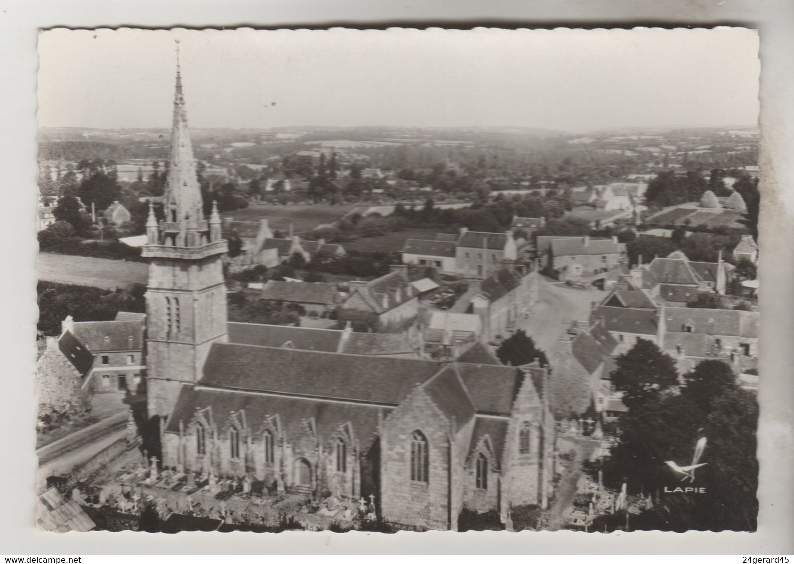 CPSM LANVELLEC (Côtes D'Armor) - En Avion Au-dessus De........l'Eglise Et Vue Générale - Lanvellec