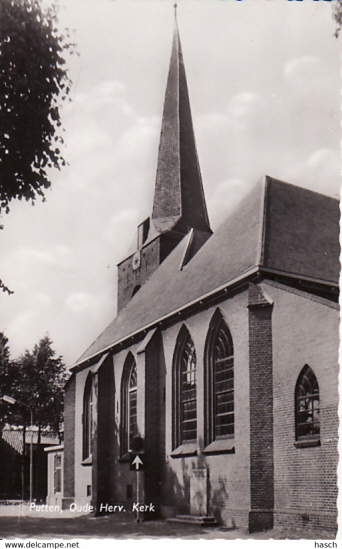 2597	107	Putten, Oude Herv. Kerk - Putten