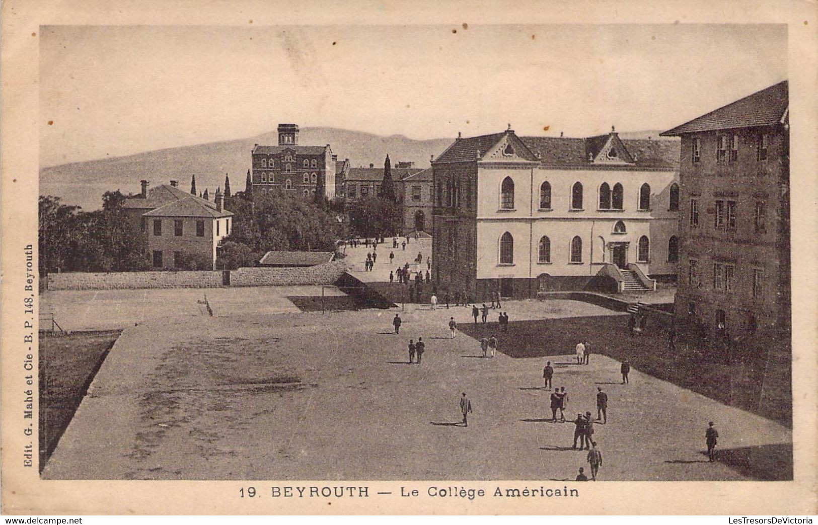 CPA - BEYROUTH - Le Collège Américain - Animée - Paysage - Liban