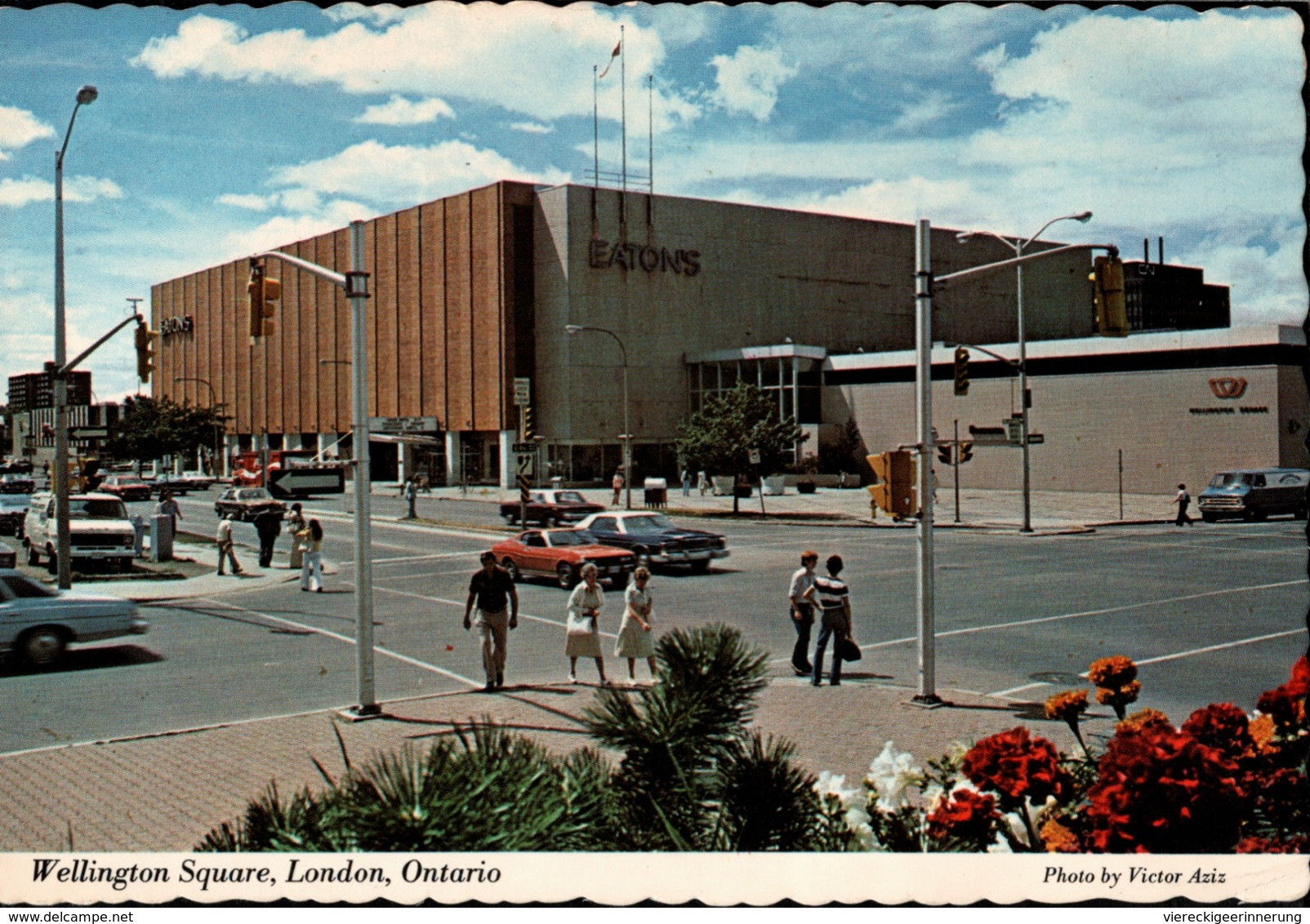 ! Postcard, Ansichtskarte Wellington Square, London, Ontario, Canada, Kanada, Eatons, Cars, Autos - London