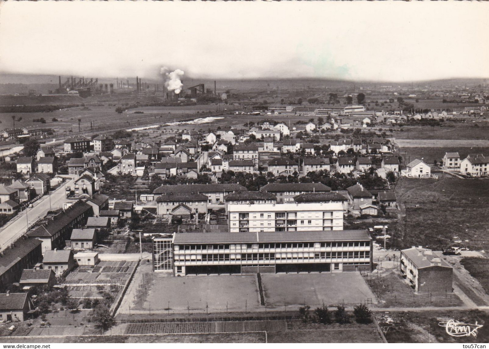 MAIZIERES LES METZ  VERS 1960 - MOSELLE - (57) - CPSM DENTELEE - GROUPE PASTEUR ET USINES D'HAGONDANGE... - Metz Campagne