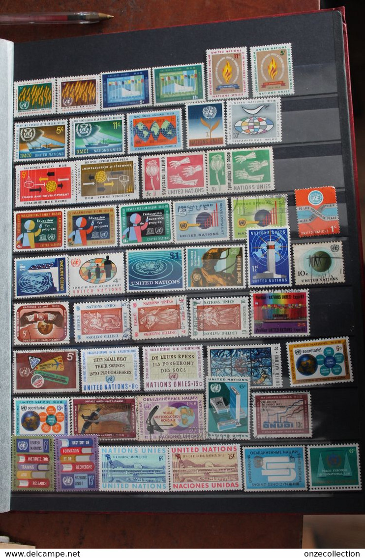 200  TIMBRES  DIFFERENTS  ET  4  BLOCS  FEUILLETS  LA  MOITIE  EN  NEUFS  ** - Used Stamps