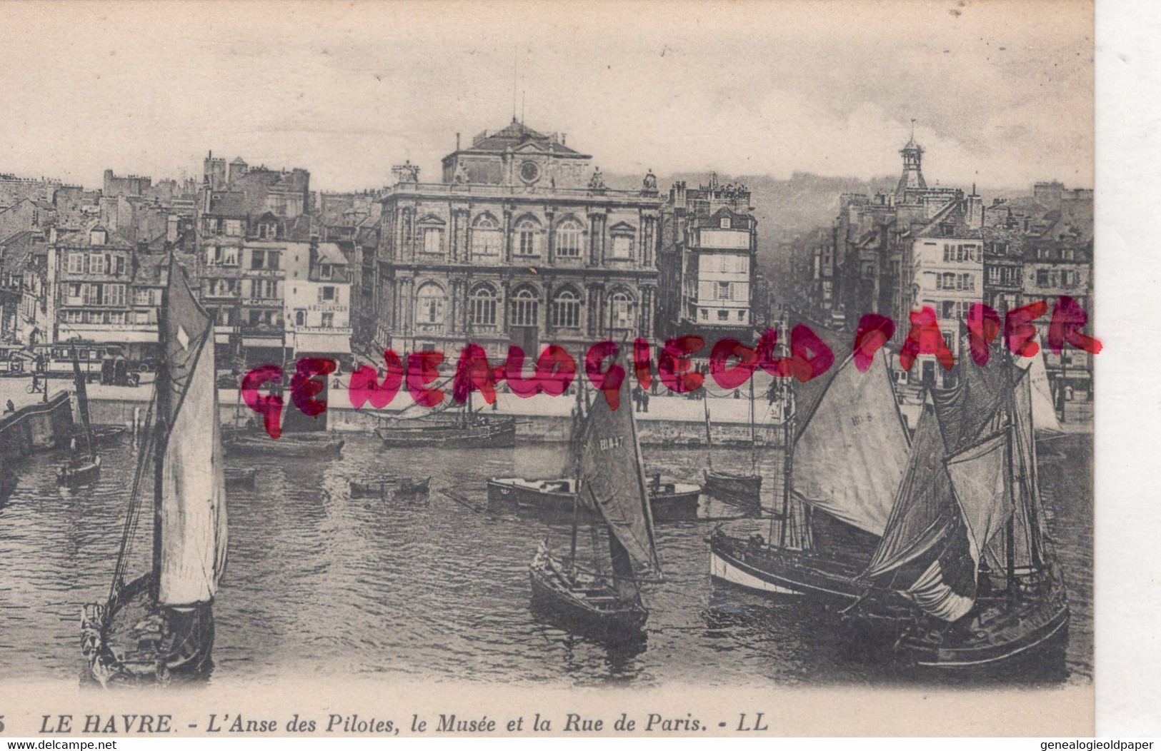 76- LE HAVRE - L' ANSE DES PILOTES  LE MUSEE ET LA RUE DE PARIS - Gare