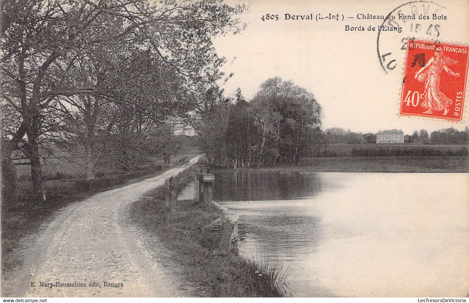 CPA - DERVAL - Château Du Fond Des Bois - Bord De L'étang - Derval