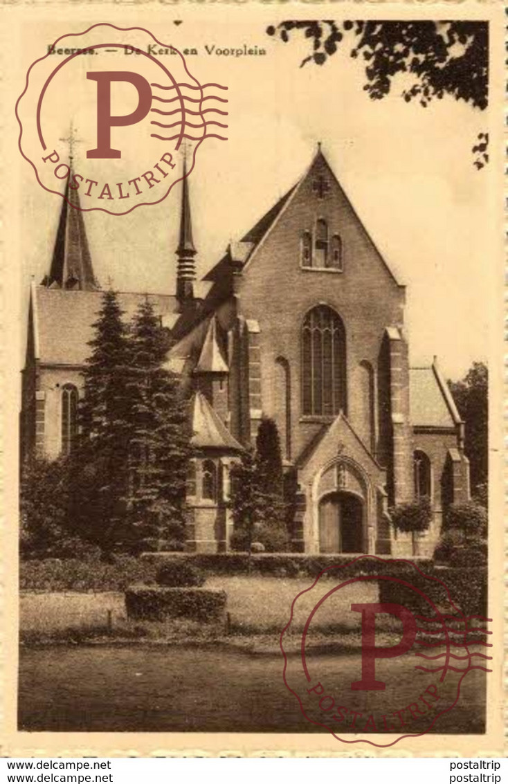 Beersse - De Kerk En Voorplein   ANTWERPEN ANVERS - Beerse