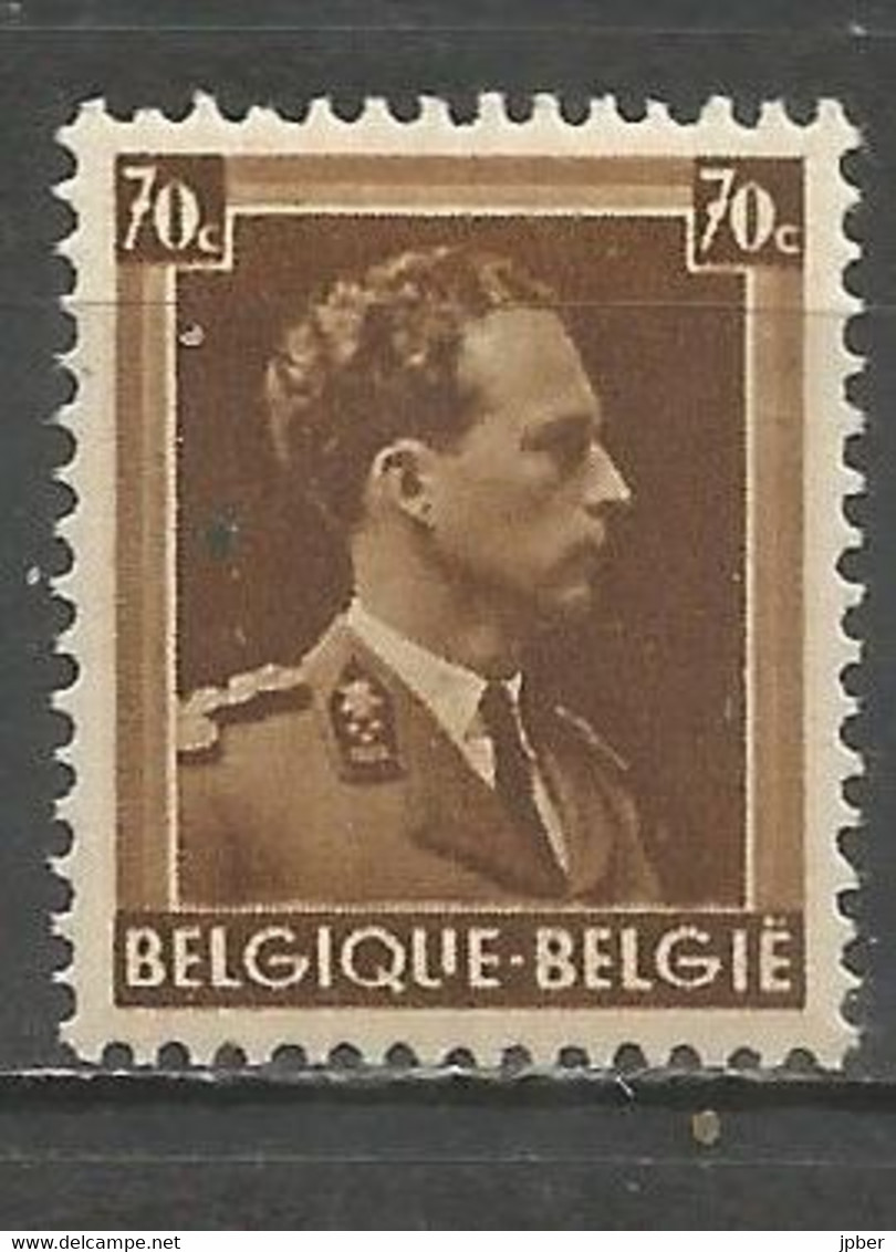 Belgique - Léopold III Col Ouvert N°427V1* "U Cassé" - Autres & Non Classés