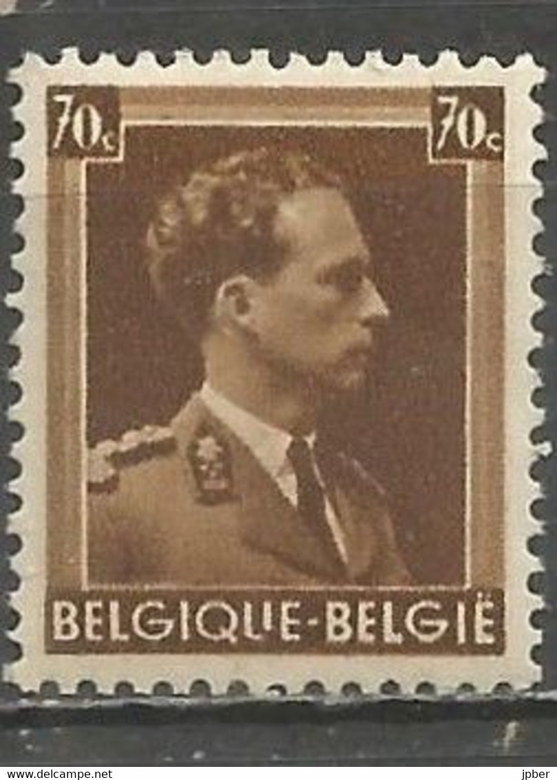 Belgique - Léopold III Col Ouvert N°427V1** "U Cassé" - Autres & Non Classés