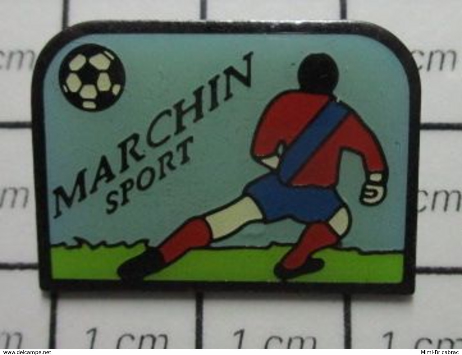 3319 Pin's Pins / Beau Et Rare / THEME : SPORTS / CLUB DE FOOTBALL MARCHIN SPORT Province De Liège - Arrondissement Huy - Football