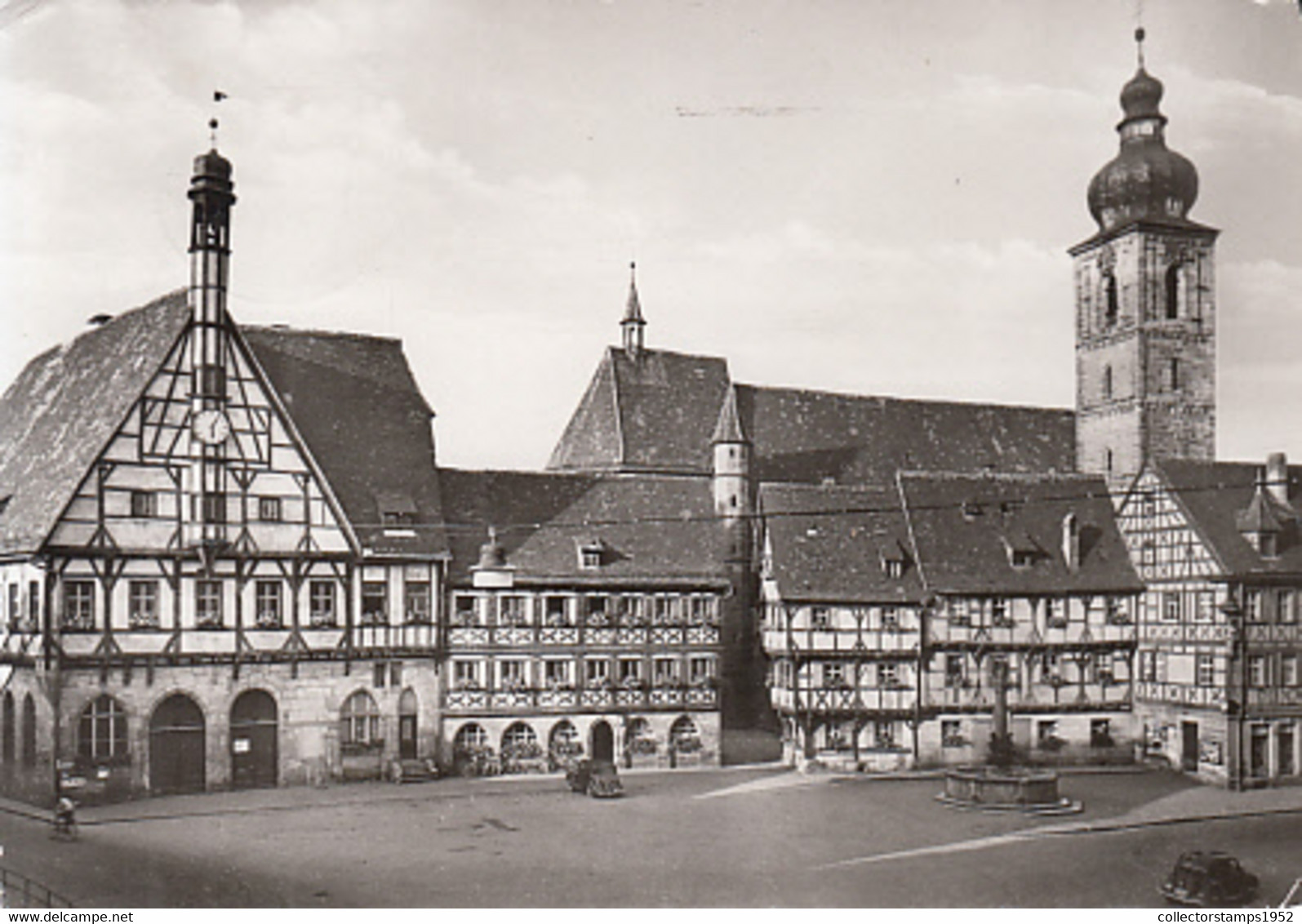 W3296- FORCHHEIM TOWN HALL SQUARE, BIKE, CAR - Forchheim