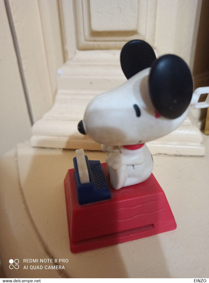 MCDONALD;S SNOOPY PEANUTS JOE COOL -HAPPY MEAL 2018 - Snoopy