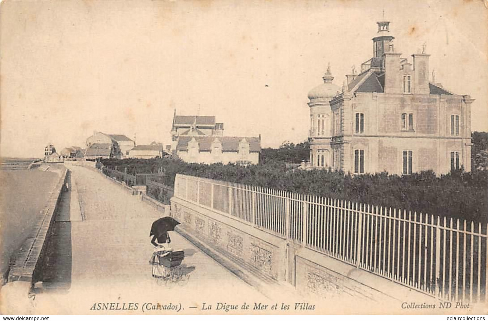 Asnelles        14      La Digue De Mer Et Les Villas      (voir Scan) - Autres & Non Classés