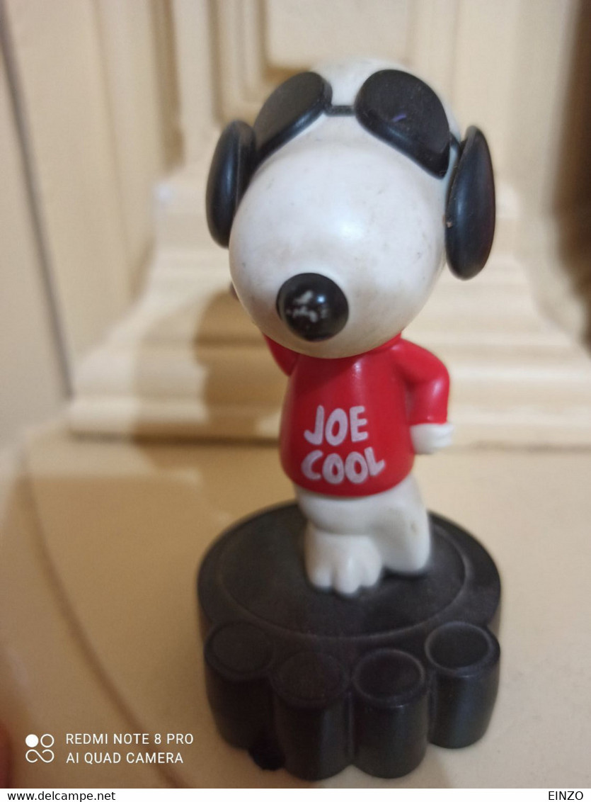 MCDONALD;S SNOOPY PEANUTS JOE COOL -HAPPY MEAL 2018 - Snoopy