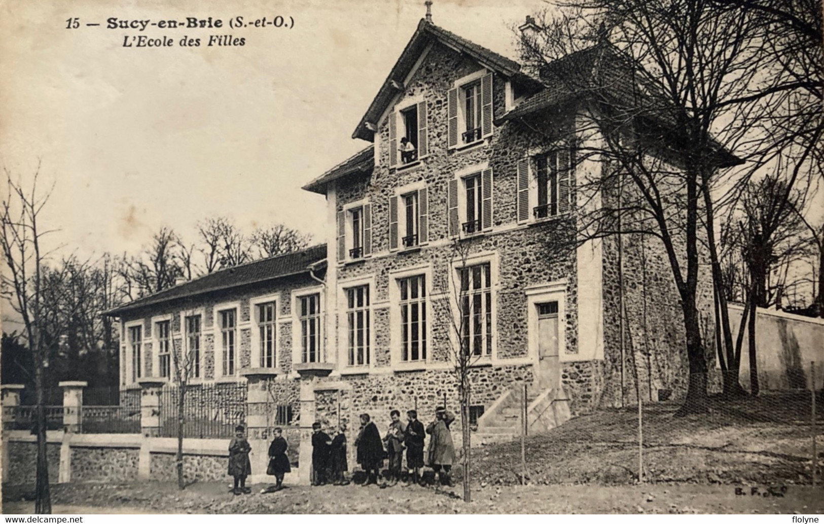 Sucy En Brie - Vue Sur L’école Des Filles - Groupe Scolaire - Sucy En Brie