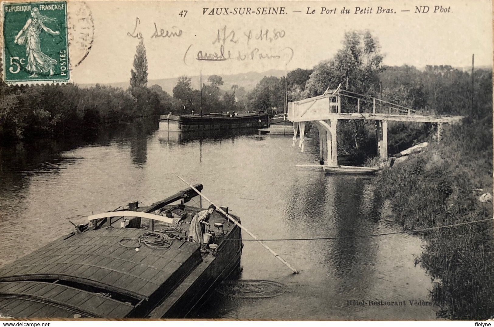 Vaux Sur Seine - Le Port Du Petit Bras - Péniche Batellerie - Autres & Non Classés