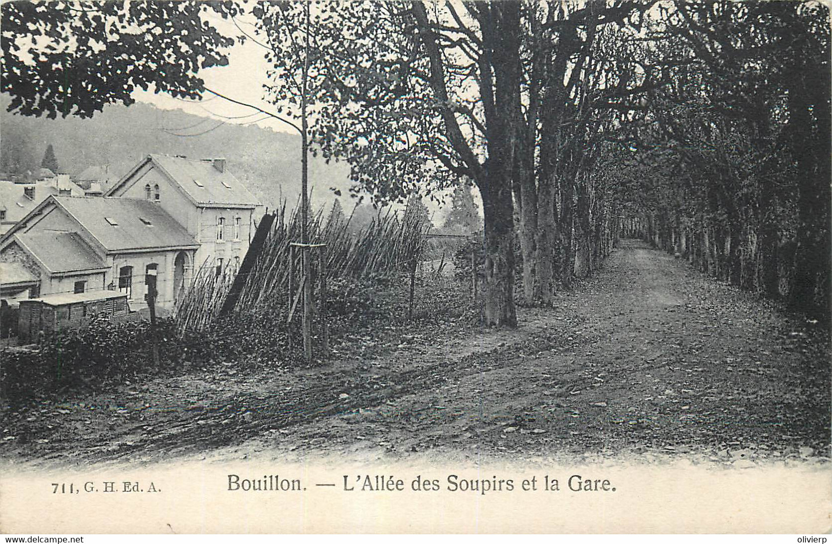 Bouillon - La Gare Et L' Allée Des Soupirs - Bouillon