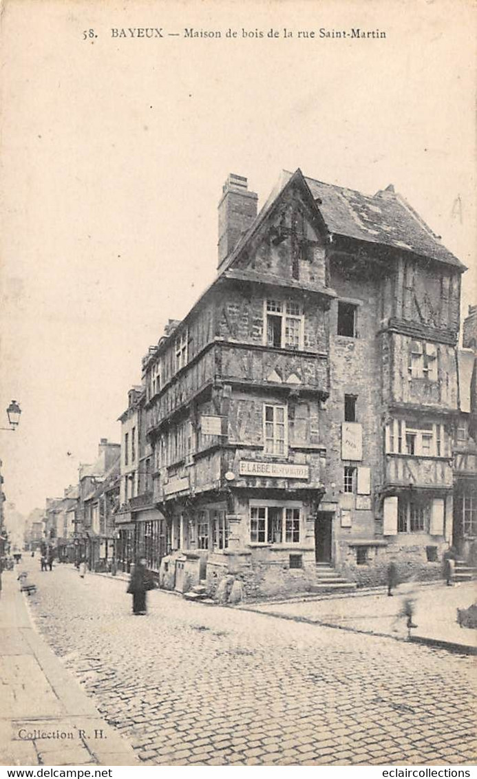 Bayeux        14          Maison De Bois De La Rue Saint Martin     (voir Scan) - Bayeux