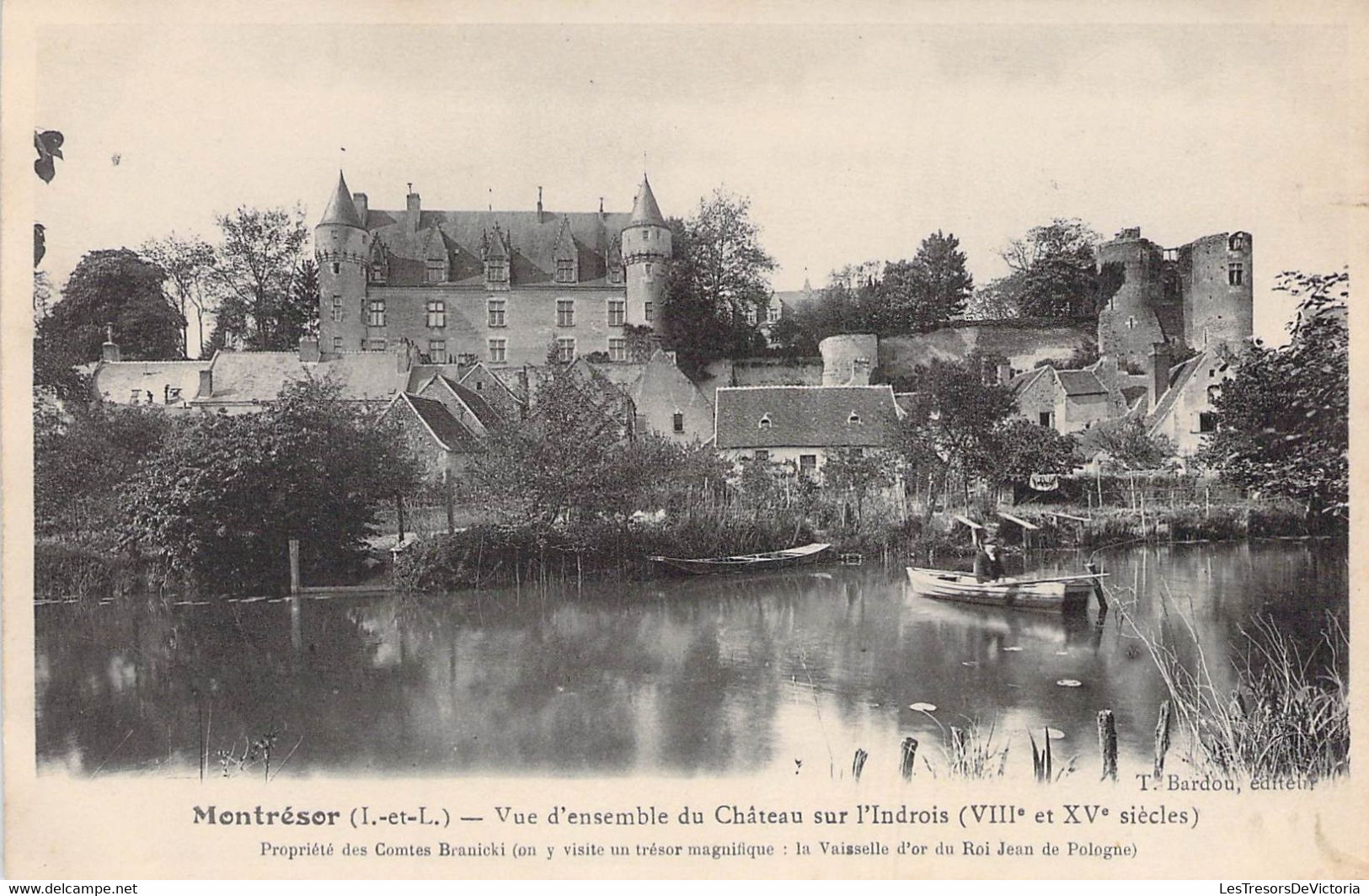 CPA - 37 - MONTRESOR - Vue D'ensemble Du Château Sur L'Indrois - Barque - Pêcheur - Etang - Nénuphar - Montrésor