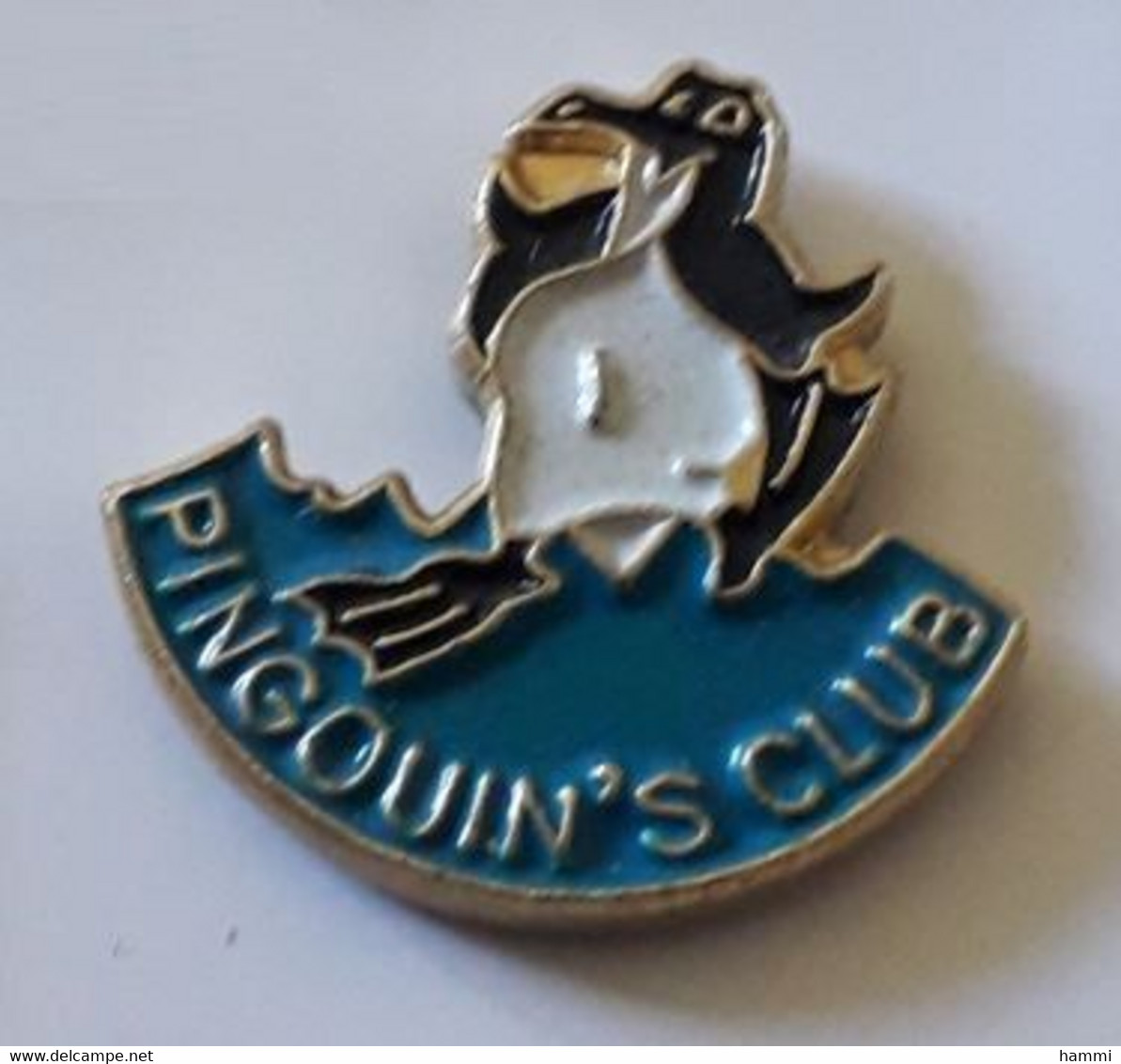 SP380 Pin's Le Pingouin's Club Plongée Sous-marine Noyon Oise Penguin Achat Immédiat - Diving