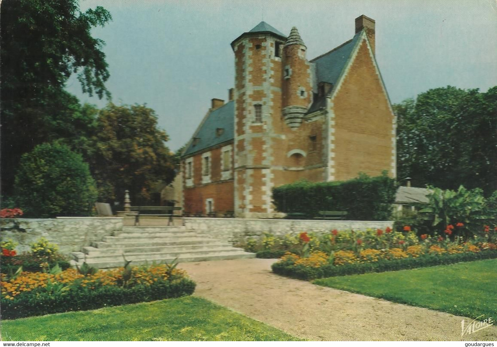 Le Château De Plessis-lès-Tours (XVe Siècle)  Résidence Du Roi Louis XI - (P) - La Riche