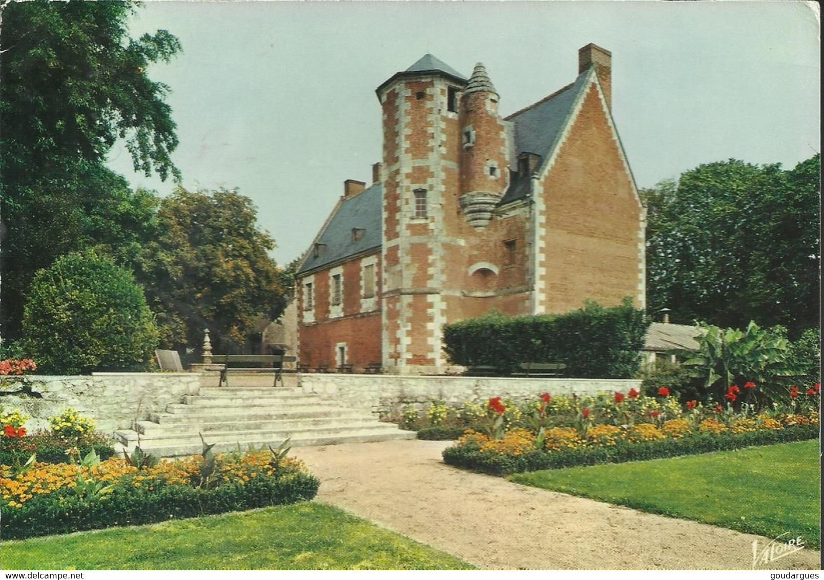 Le Château De Plessis-lès-Tours (XVe Siècle)  Résidence Du Roi Louis XI - (P) - La Riche