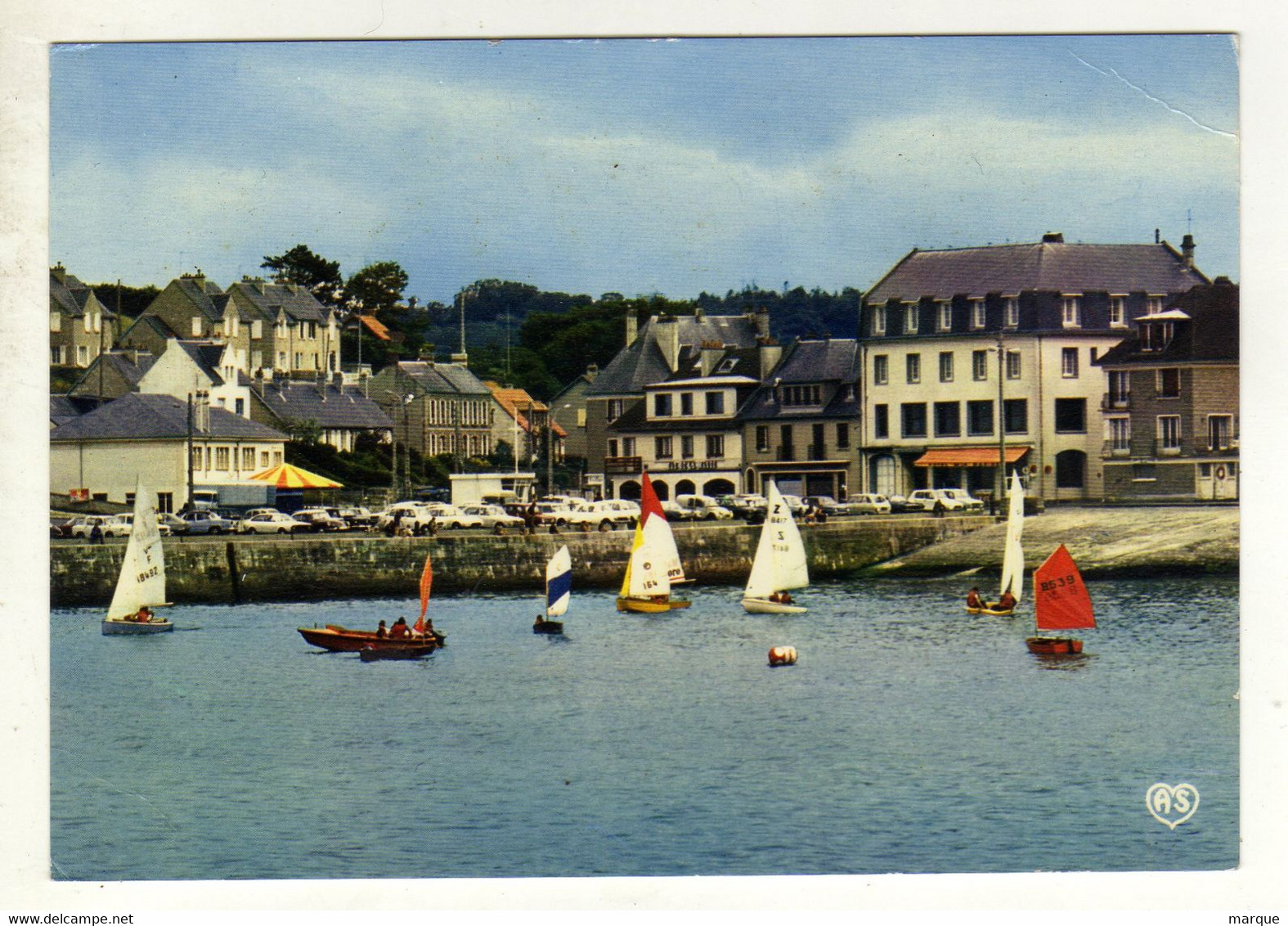 Cpm PORT EN BESSIN Hôtel De La Marine Vue Sur Le Port Et La Mer - Port-en-Bessin-Huppain