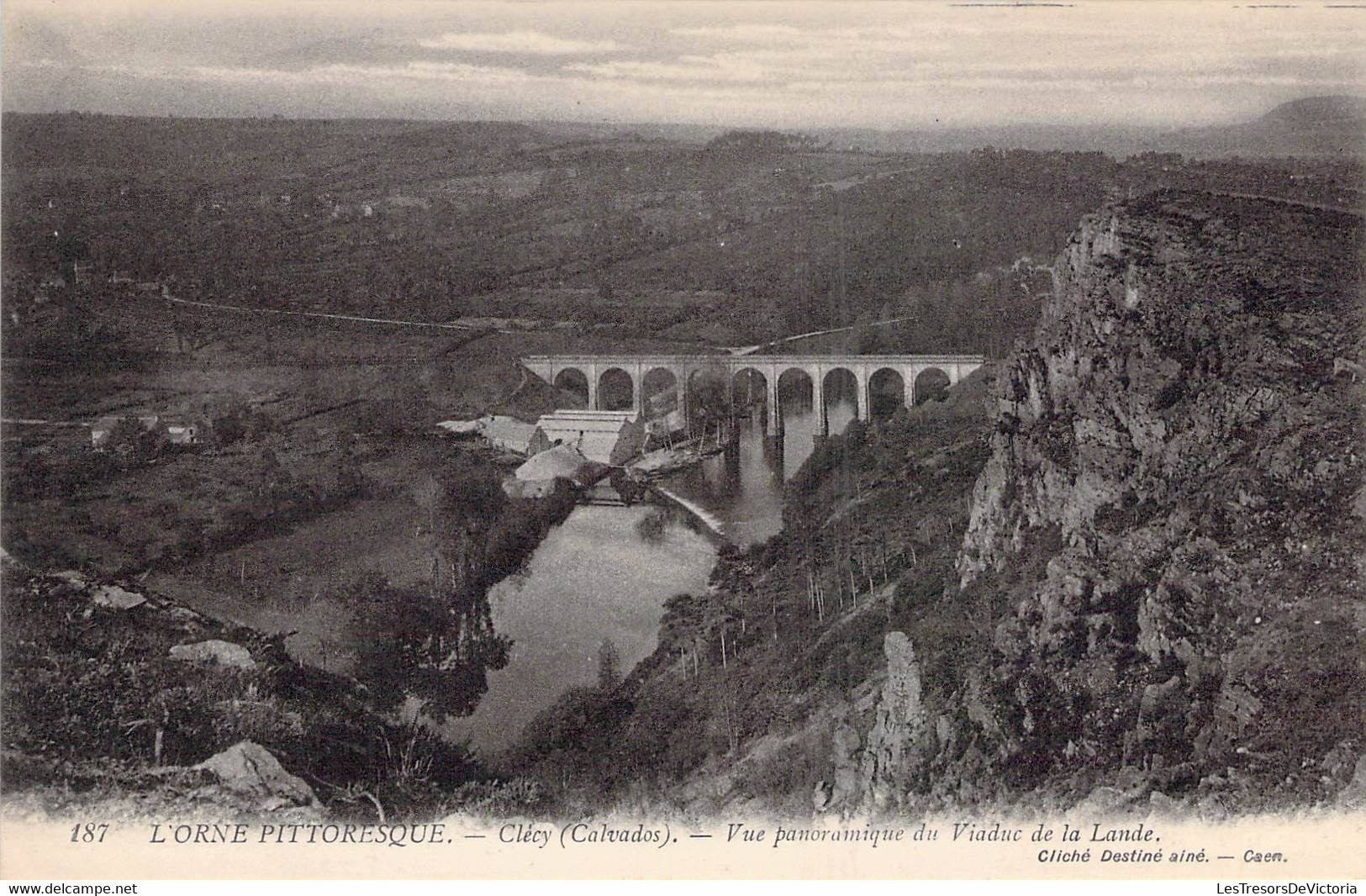 CPA - 14 - CLECY - Vue Panoramique Du Viaduc De La Lande - Rivière - Paysage - Clécy