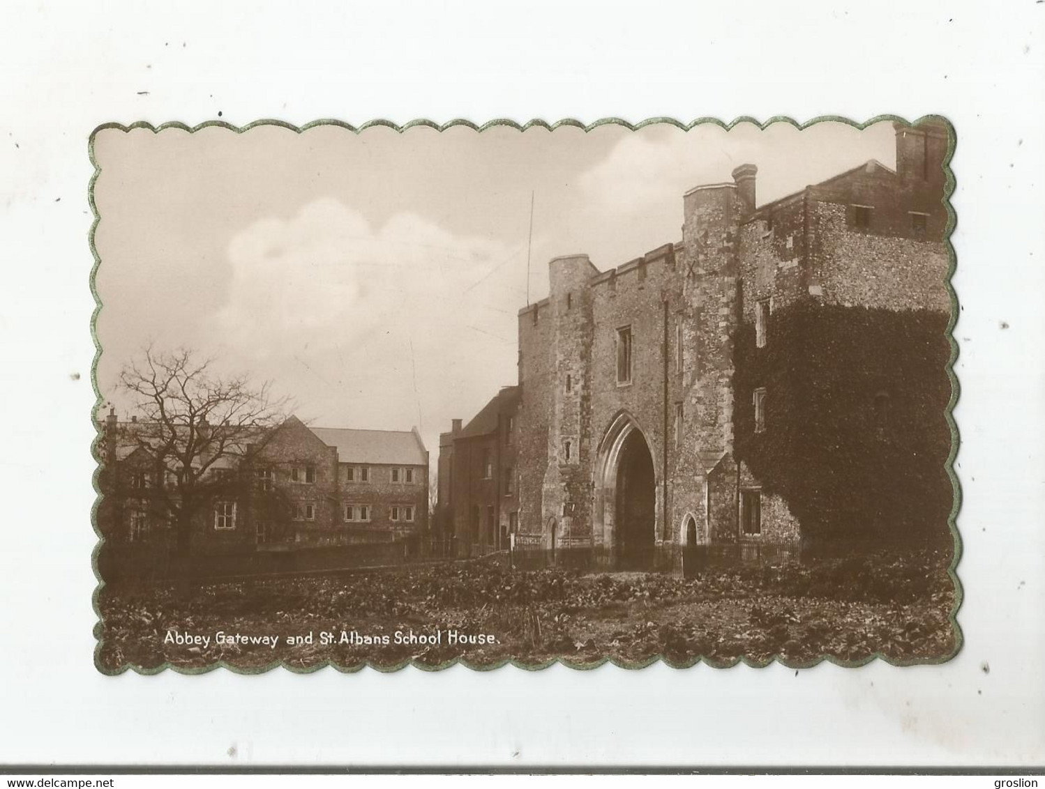 ABBEY GATEWAY AND ST ALBANS SCHOOL HOUSE - Hertfordshire