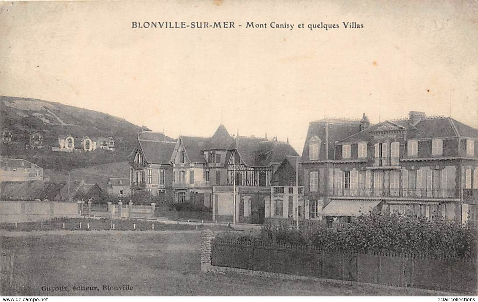 Blonville Sur Mer         14          Mont Canisy Et Quelques Villas          (voir Scan) - Sonstige & Ohne Zuordnung