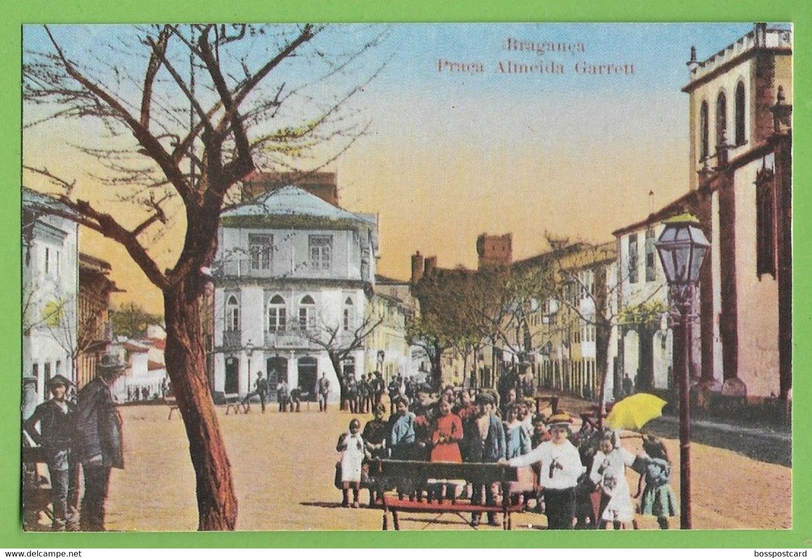 Bragança - Praça Almeida Garrett - Postal Alusivo à 1ª Exposição Nacional De Postais Antigos Em 1984 - Portugal - Bragança
