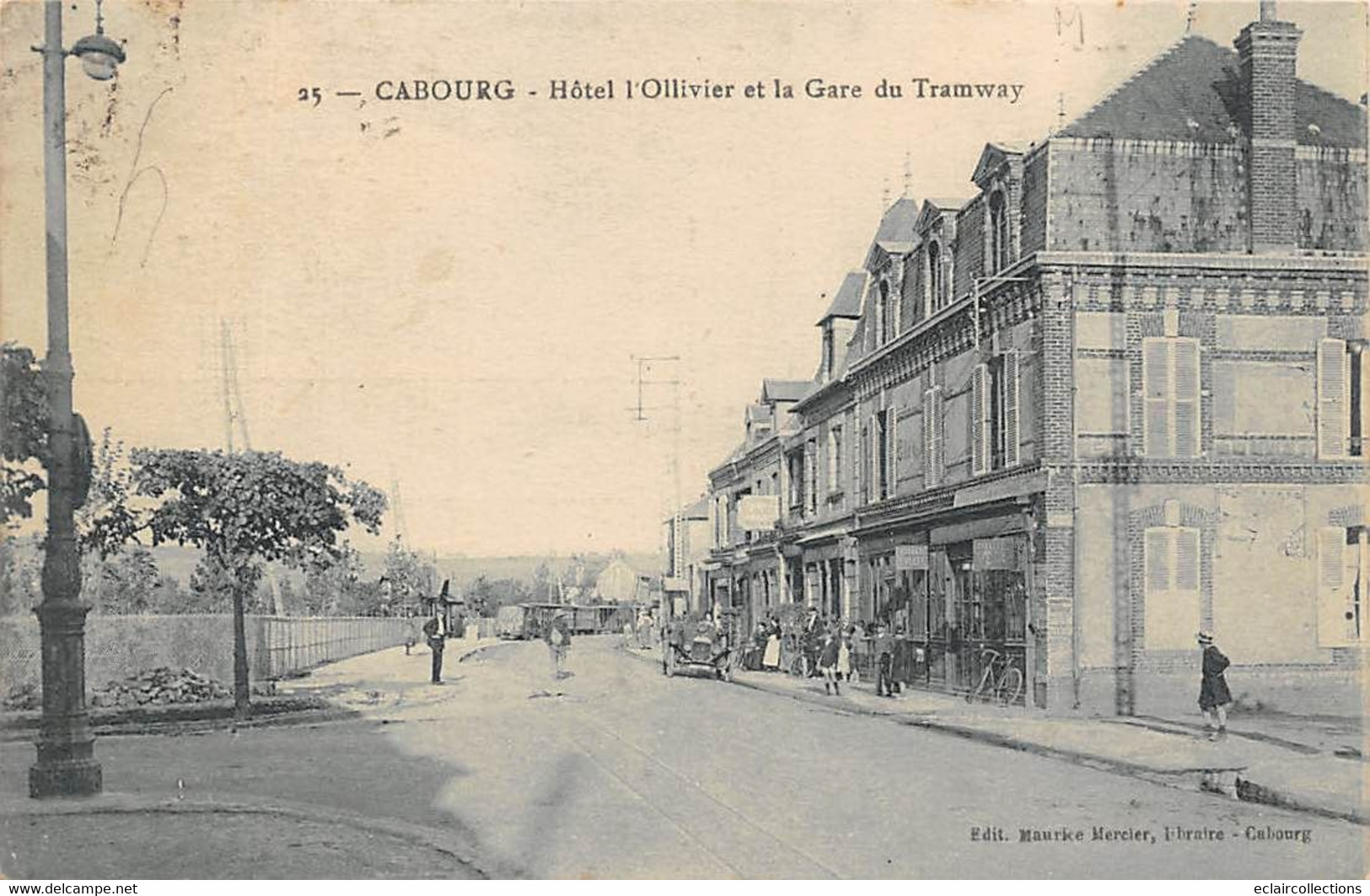 Cabourg         14         Hôtel  L'Ollivier Et La Gare Du Tramway         (voir Scan) - Cabourg