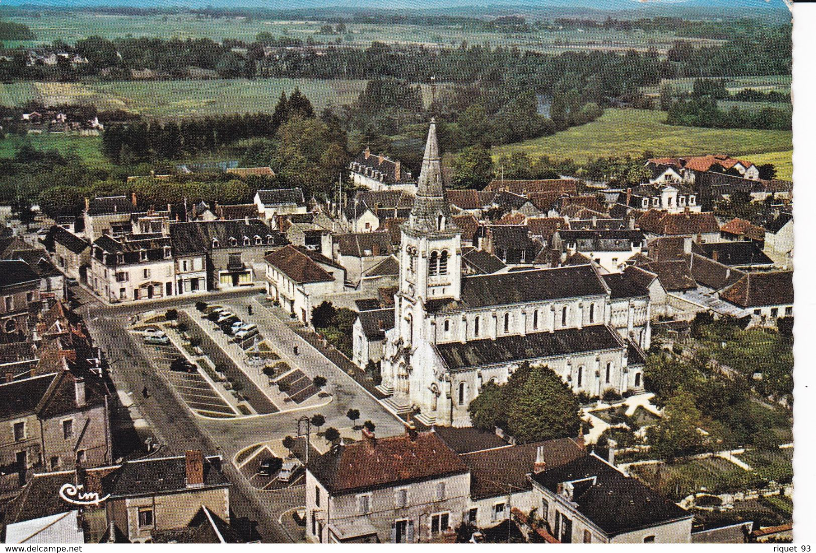 TOURNON-ST-MARTIN - Vue Aérienne Sur Le Centre De Tournon - Andere & Zonder Classificatie