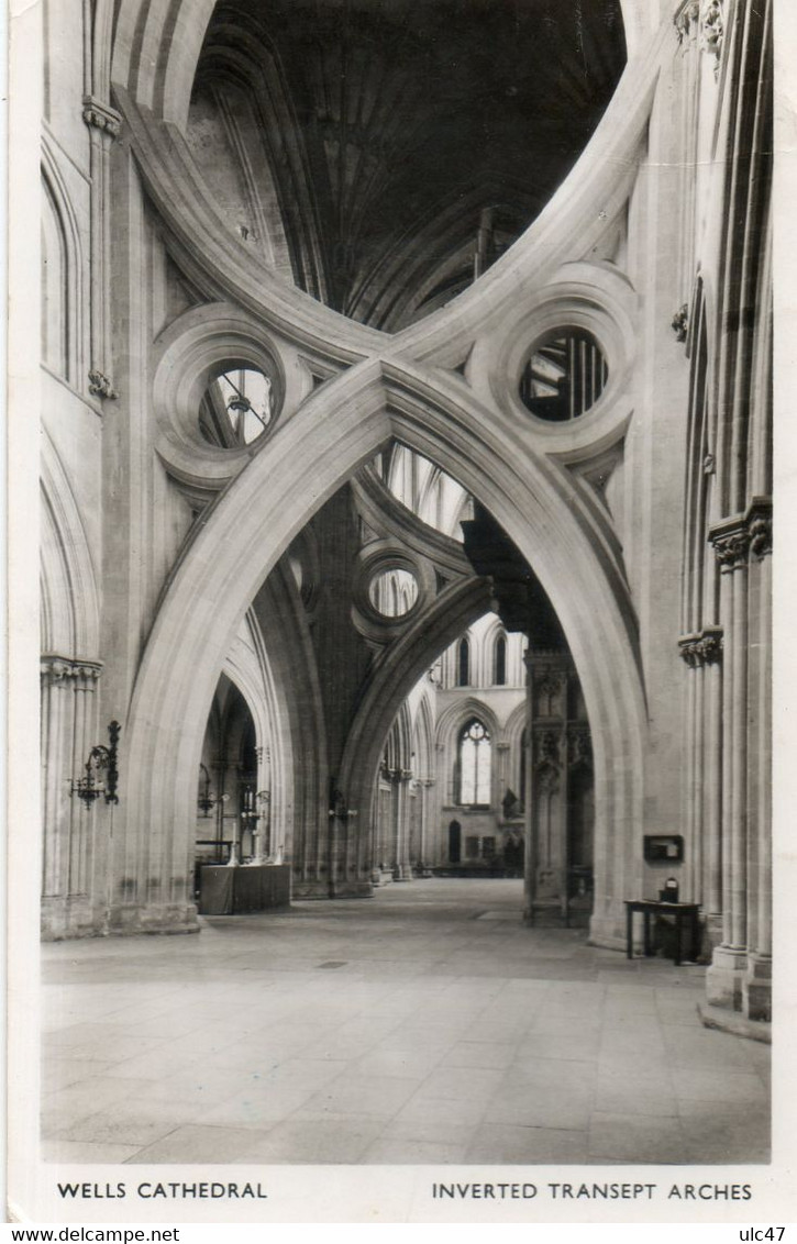 - WELLS CATHEDRAL - INVERTED TRANSEPT ARCHES - Scan Verso - - Wells